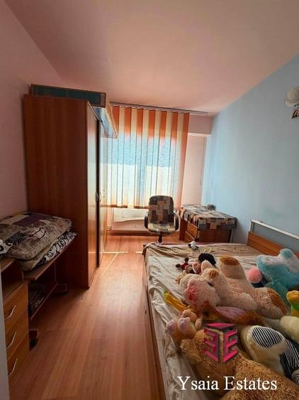 Apartament cu 4 camere în Km 4-5