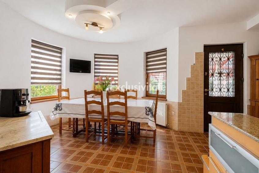 Casă individuală cu 5 camere cu Piscina în Mogoșoaia