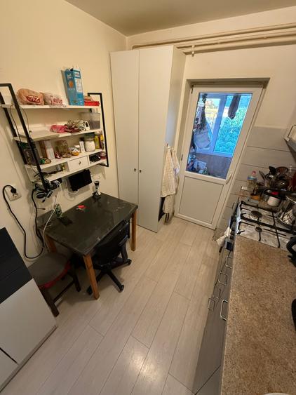 Apartament cu 3 camere decomandat în Valea Rosie