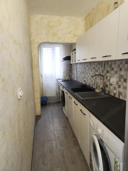 Garsonieră decomandată în Central