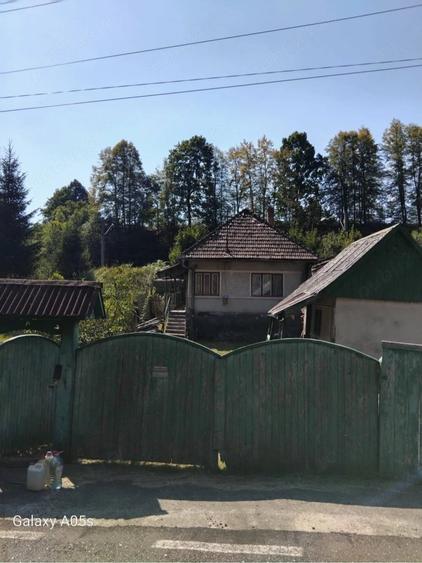 Casă cu 2 camere cu Teren 472 Mp în Stânceni