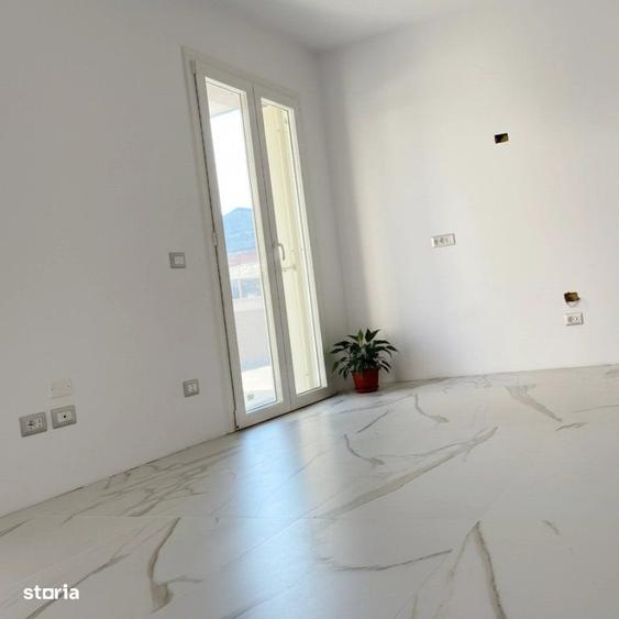 Apartament cu 3 camere în Beba Veche