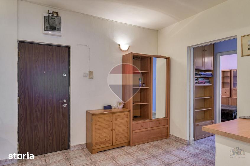 Apartament cu 3 camere în Vatra Luminoasă
