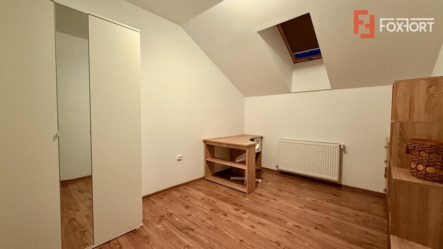 Apartament cu 3 camere, mobilat în Lipovei