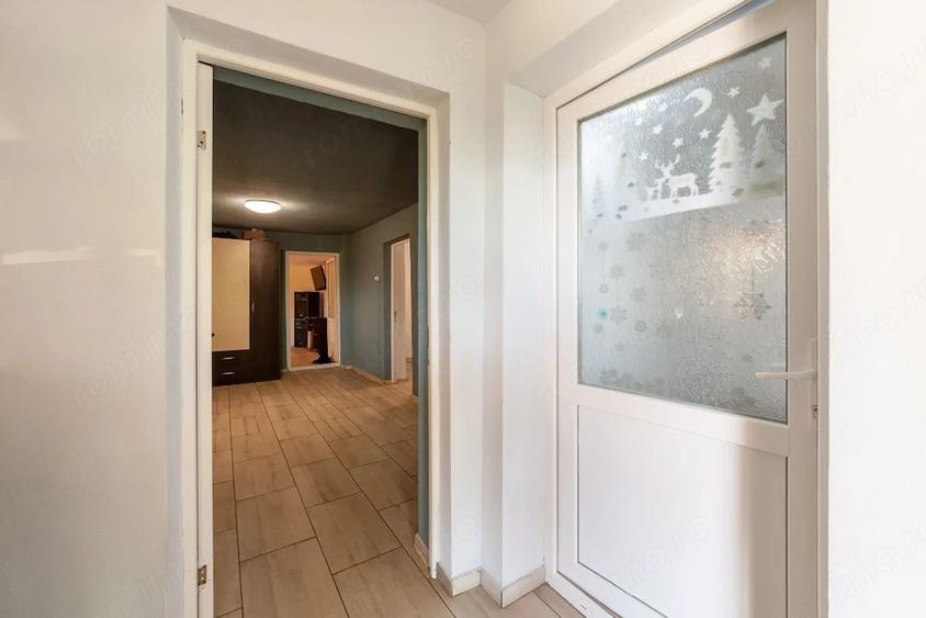 Casă cu 3 camere cu Teren 1034 Mp în Crintești