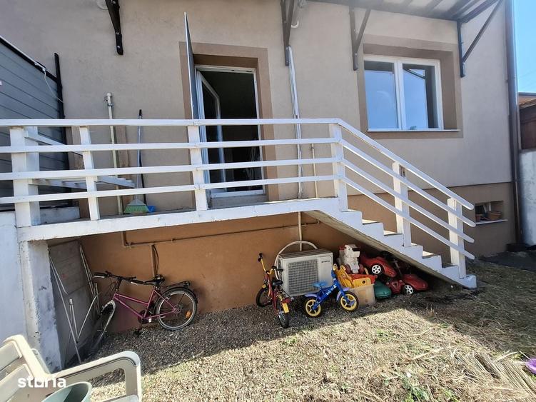 Apartament cu 2 camere decomandat în Bujac