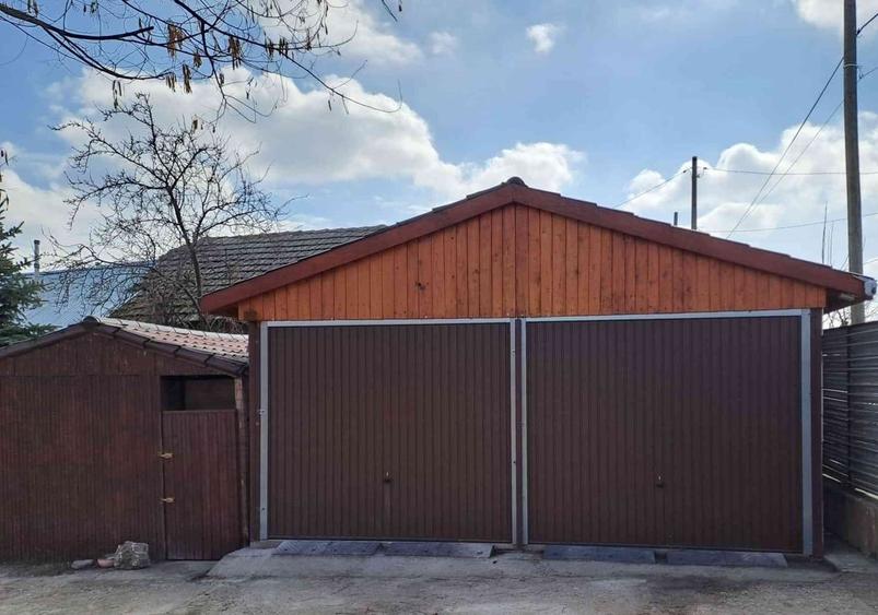 Casă cu 4 camere cu Teren 1000 Mp în Central