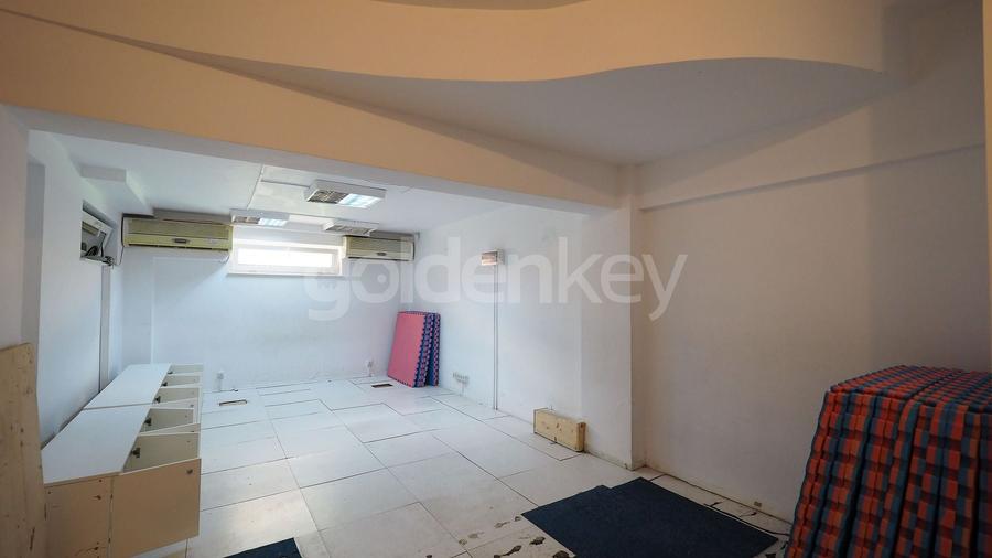 Casă cu 8 camere cu Canalizare în Herăstrău