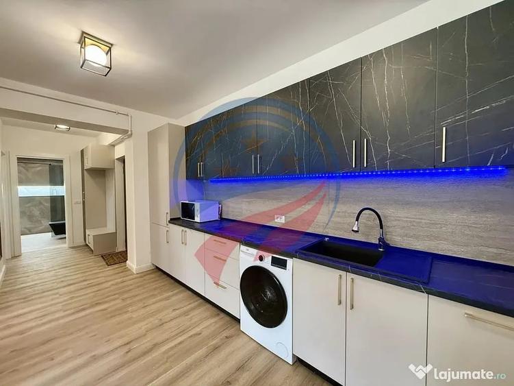 Apartament cu 3 camere semidecomandat în Central