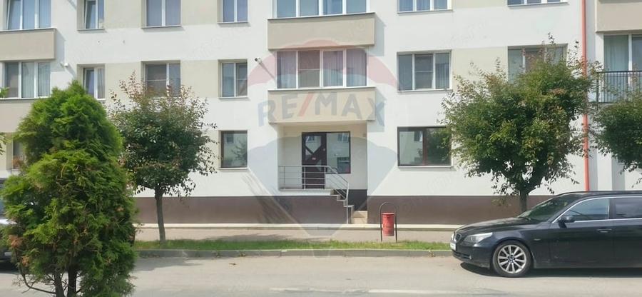 Spațiu comercial, de 62 mp, în Central