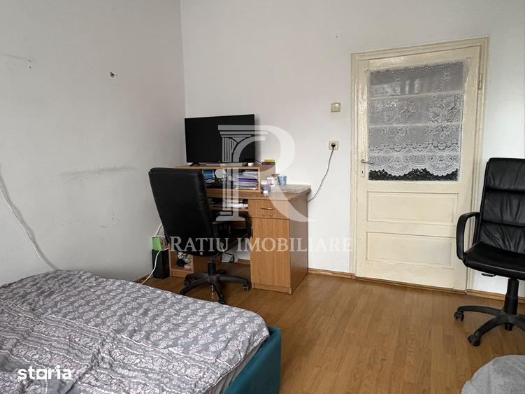 Casă cu 3 camere cu Teren 1606 Mp în Central