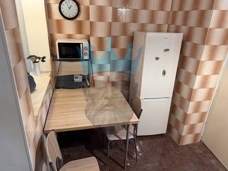 Apartament cu 2 camere decomandat, mobilat în Vitan Mall