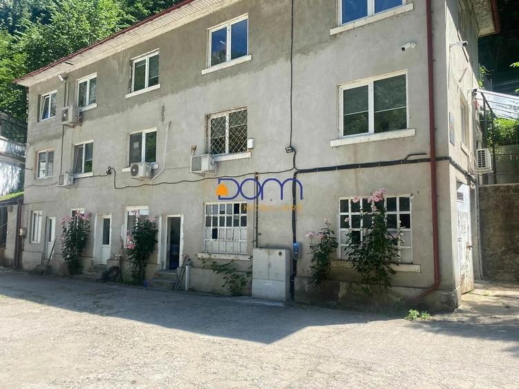 Spațiu comercial, de 160 mp, în Central