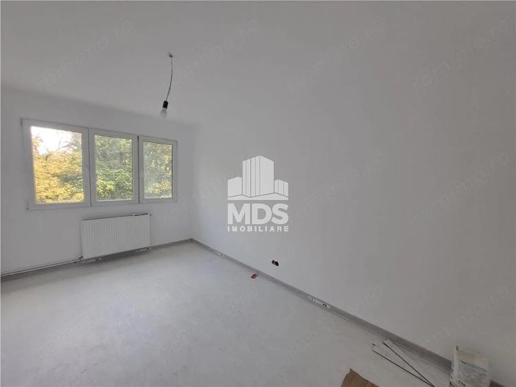Apartament cu 2 camere semidecomandat în Tipografilor