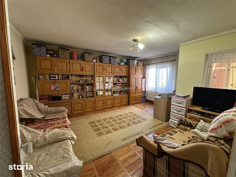 Apartament cu 3 camere decomandat în Centrul Civic