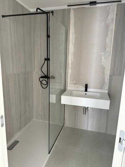 Apartament cu 2 camere decomandat în Aviației