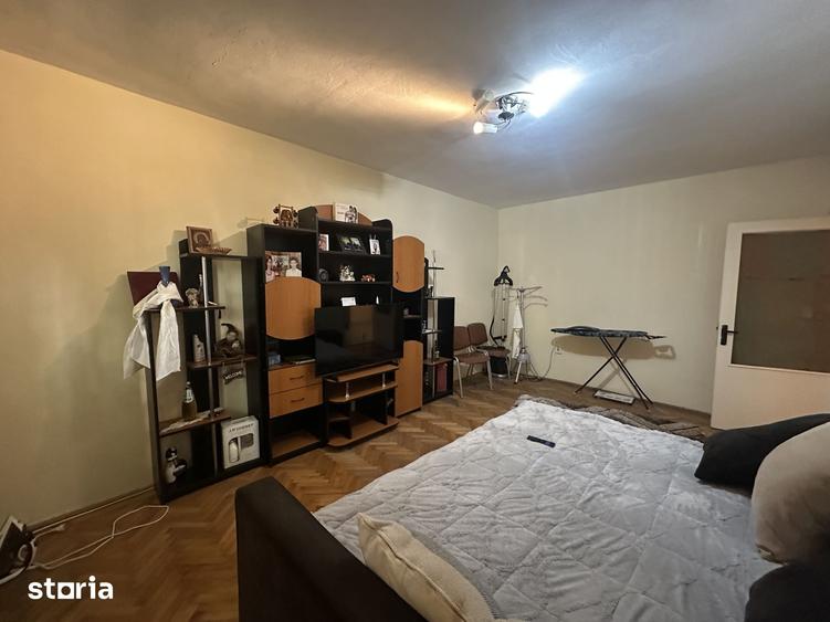 Apartament cu 3 camere decomandat în Nord