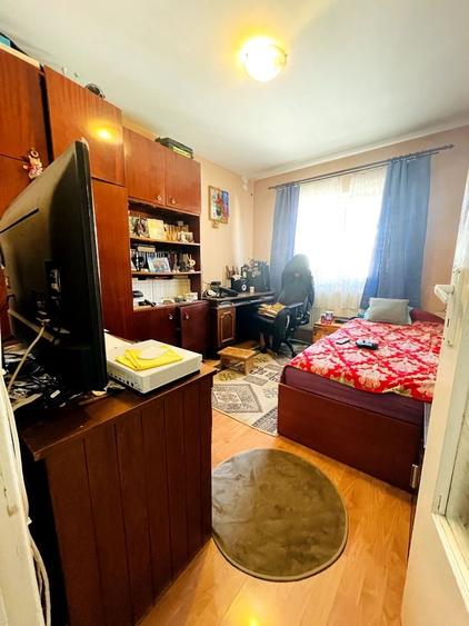 Apartament cu 3 camere decomandat, mobilat în Rogerius
