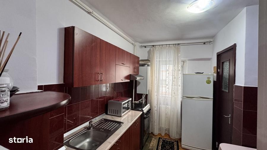 Apartament cu 2 camere decomandat în Central