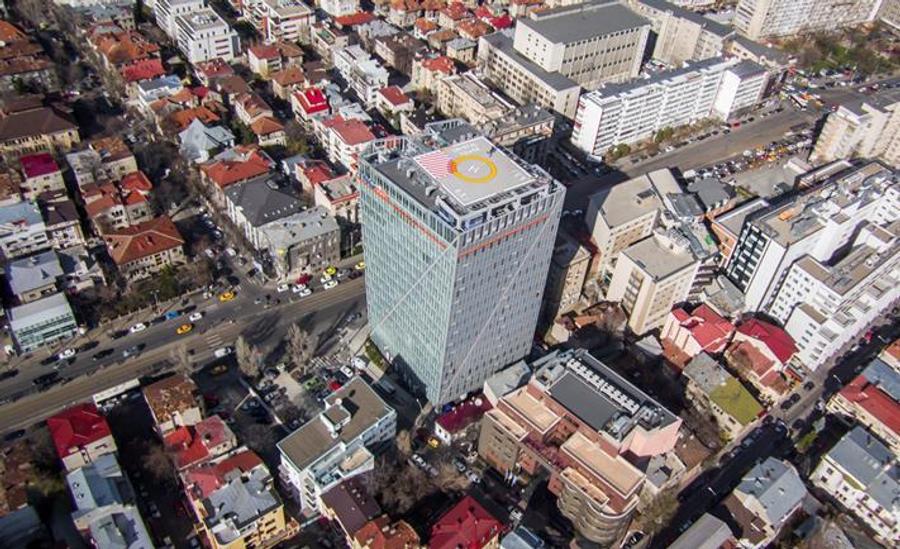 Birou, de 780 mp, în Central