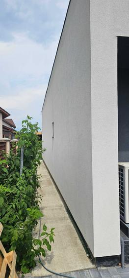 Casă cu 3 camere în Central