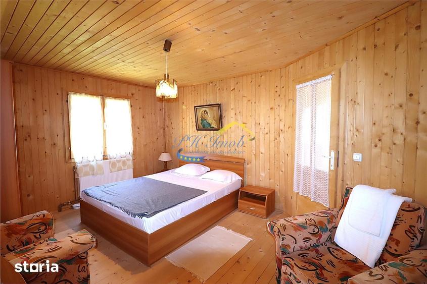 Casă cu 4 camere cu Teren 429 Mp în Central