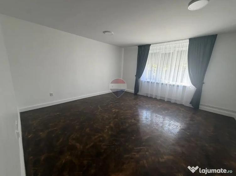 Spațiu comercial, de 135 mp, în Central