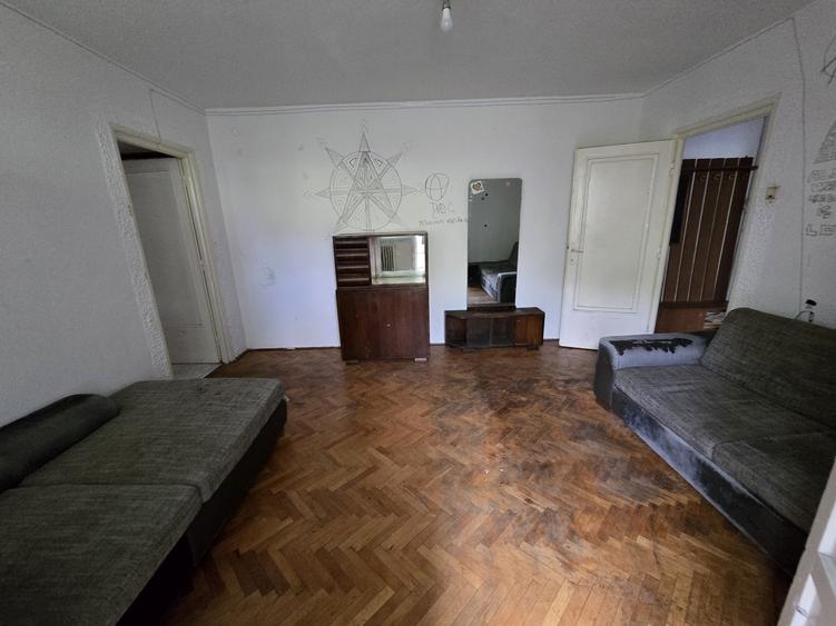 Apartament cu 2 camere semidecomandat în Șagului