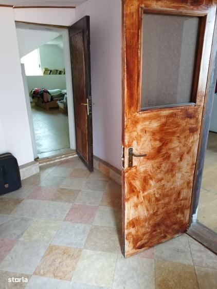 Casă cu 4 camere cu Teren 375 Mp în Ciritei
