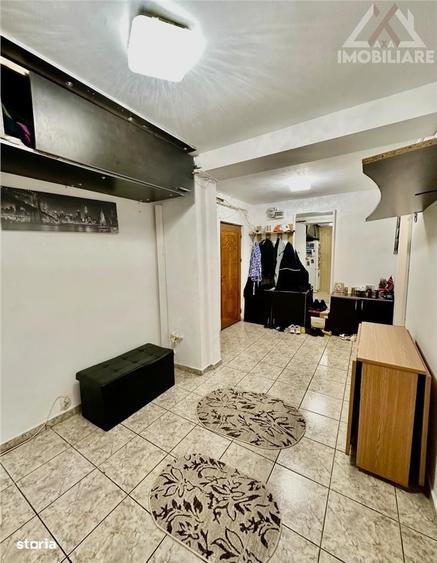 Apartament cu 3 camere decomandat în Canta