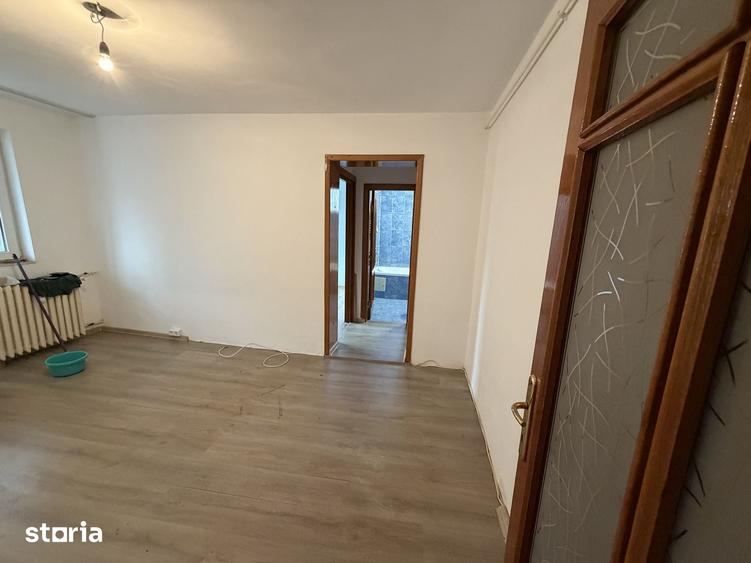 Apartament cu 3 camere decomandat în Militari