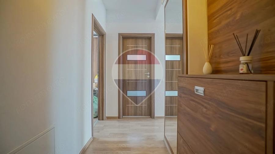 Apartament cu 2 camere semidecomandat în Sud