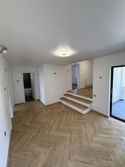 Casă cu 3 camere în Bălești