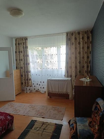 Apartament cu 2 camere decomandat în Exterior Vest