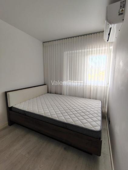Apartament cu 3 camere decomandat în Berceni
