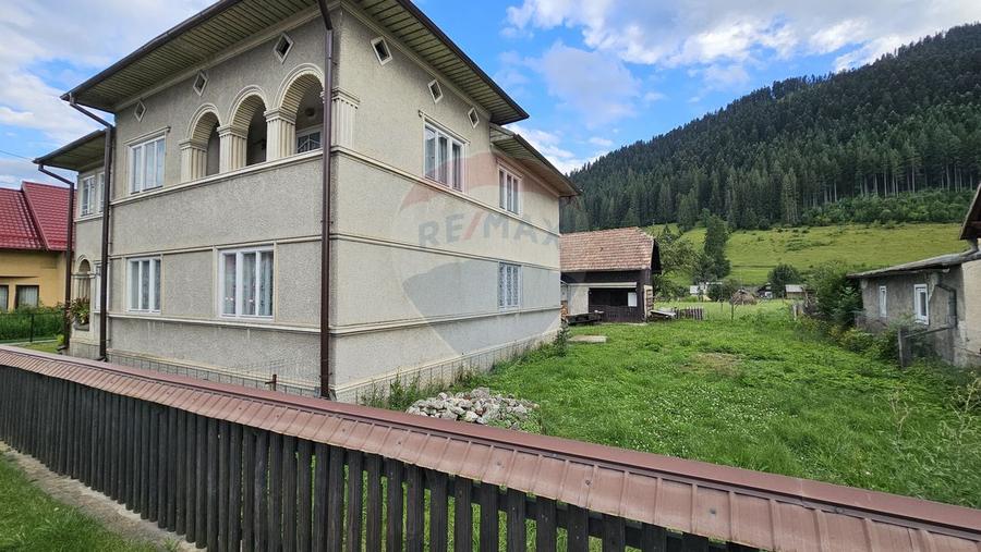 Teren Construcții intravilan de 4822 mp, în Central