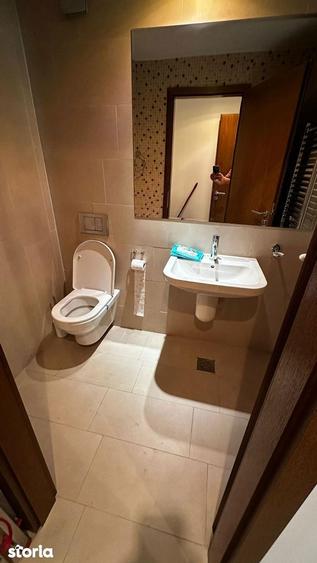 Apartament cu 5 camere în Faleza Nord