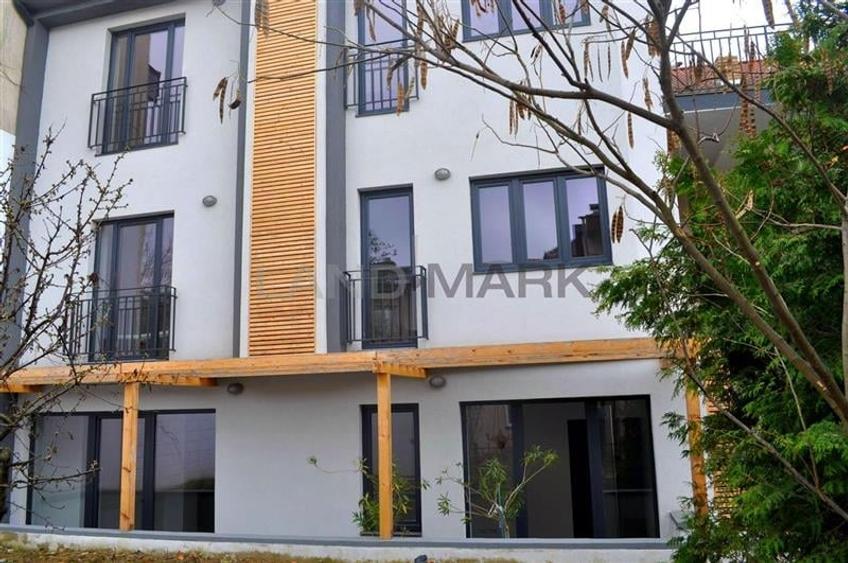 Apartament cu 3 camere decomandat în Bălcescu