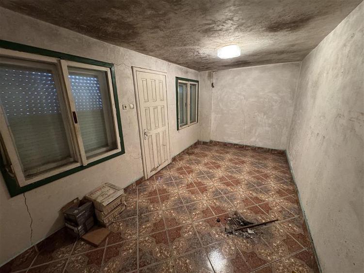 Casă cu 4 camere cu Teren 411 Mp în Cantemir