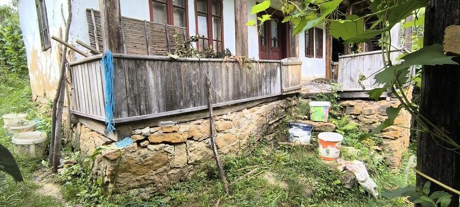 Casă cu 2 camere în Salcia