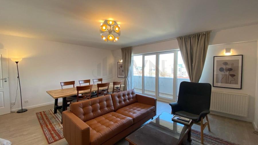 Apartament cu 3 camere decomandat, mobilat în P-ța Alba Iulia
