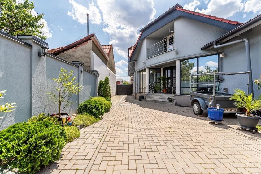Casă cu 4 camere cu Teren 720 Mp în Grădiște