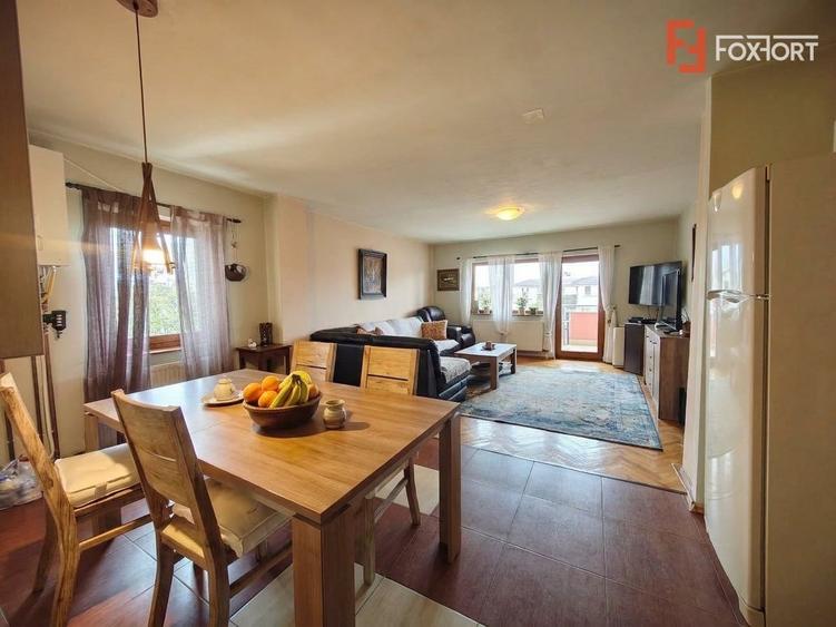 Apartament cu 3 camere decomandat, mobilat în Girocului