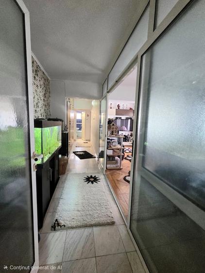 Apartament cu 4 camere decomandat în Lacu Sărat