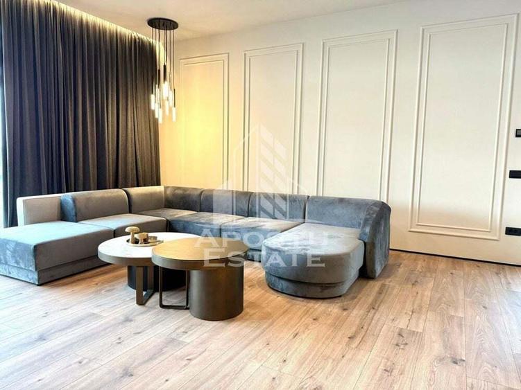 Apartament cu 4 camere semidecomandat, mobilat în Dumbrăvița