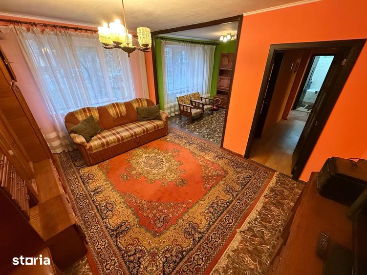 Apartament cu 4 camere în Central
