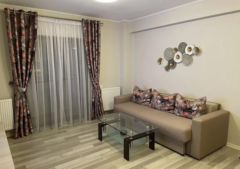 Apartament cu 2 camere semidecomandat în Central