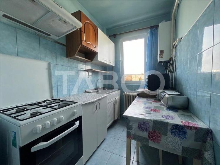 Apartament cu 2 camere semidecomandat, mobilat în Mănăștur