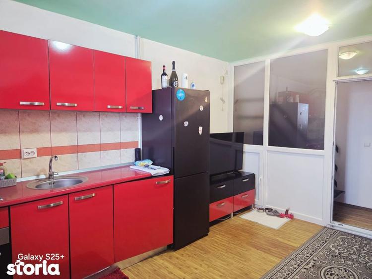 Apartament cu 2 camere decomandat în Galata