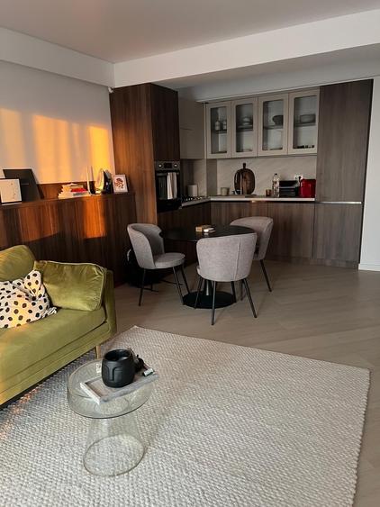 Apartament cu 2 camere semidecomandat, mobilat în Voluntari